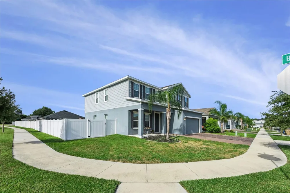 5592 VIGO LOOP St Cloud, FL 34771