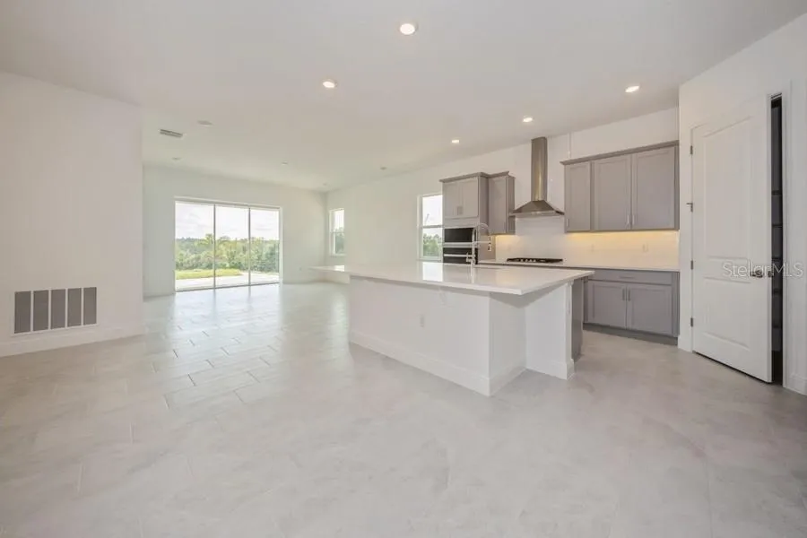 16029 VOLTERRA POINT Montverde, FL 34756