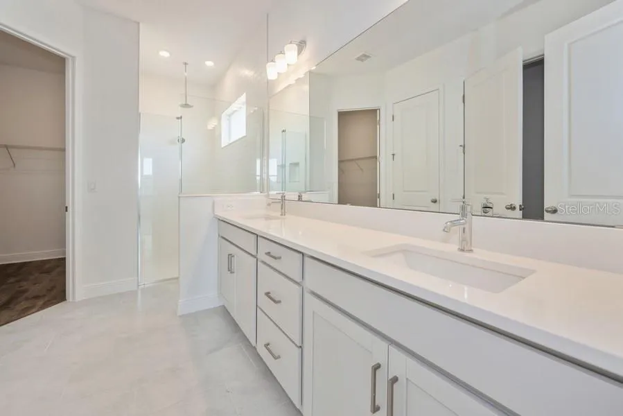 16029 VOLTERRA POINT Montverde, FL 34756