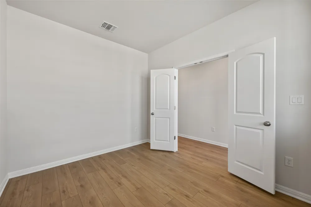 132 Arlington Park Loop Hutto, TX 78634