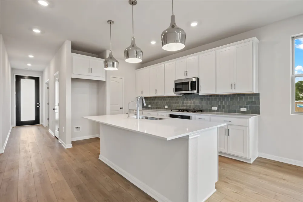 132 Arlington Park Loop Hutto, TX 78634
