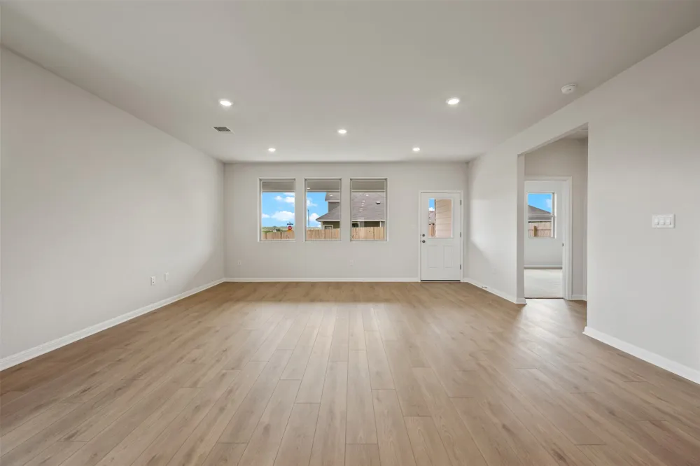 132 Arlington Park Loop Hutto, TX 78634