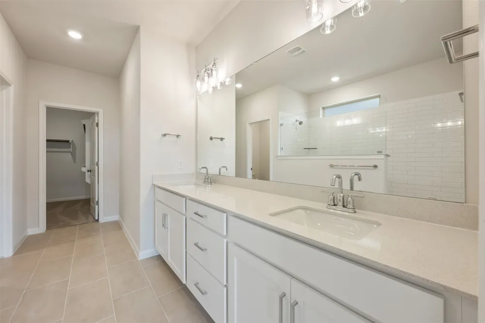 132 Arlington Park Loop Hutto, TX 78634