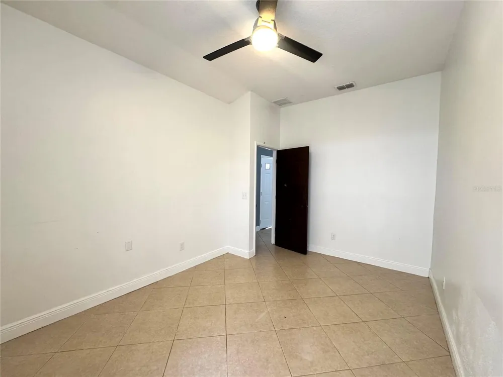 8120 LESIA CIRCLE Orlando, FL 32835