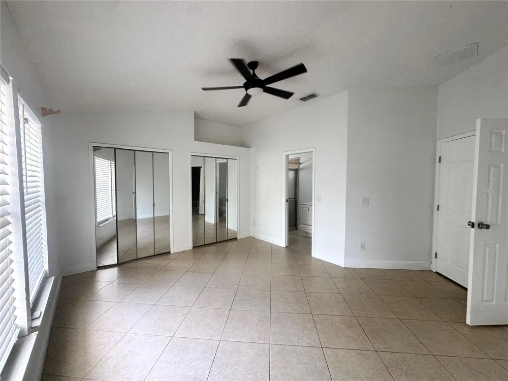 8120 LESIA CIRCLE Orlando, FL 32835