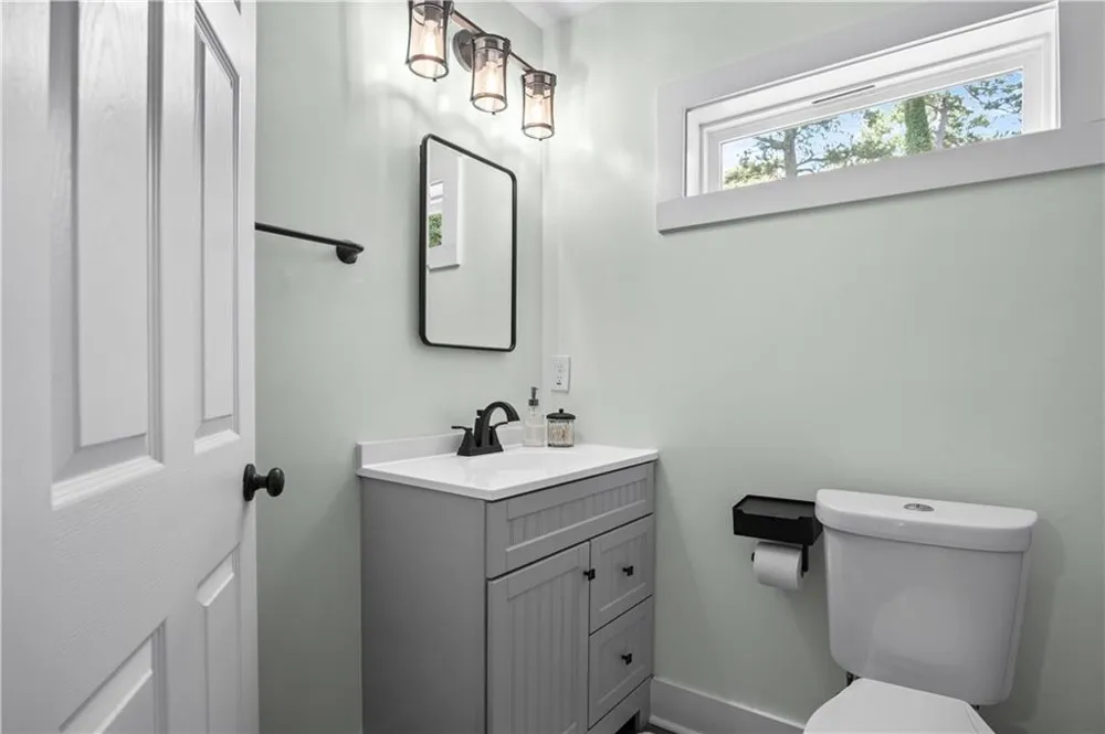 3240 Stratton Lane Scottdale, GA 30079
