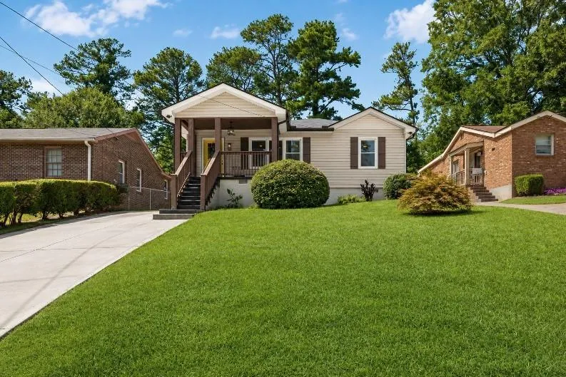 3240 Stratton Lane Scottdale, GA 30079