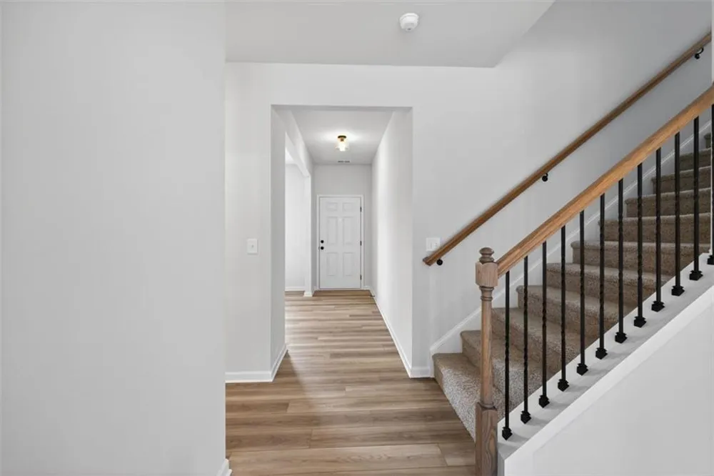550 Grover Street Hoschton, GA 30548