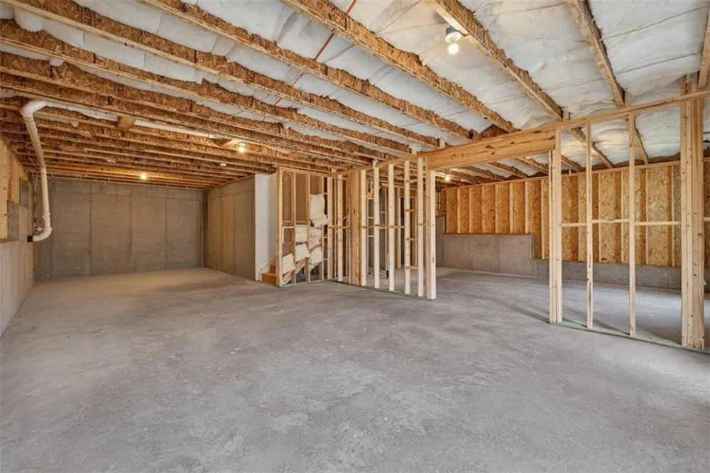 550 Grover Street Hoschton, GA 30548