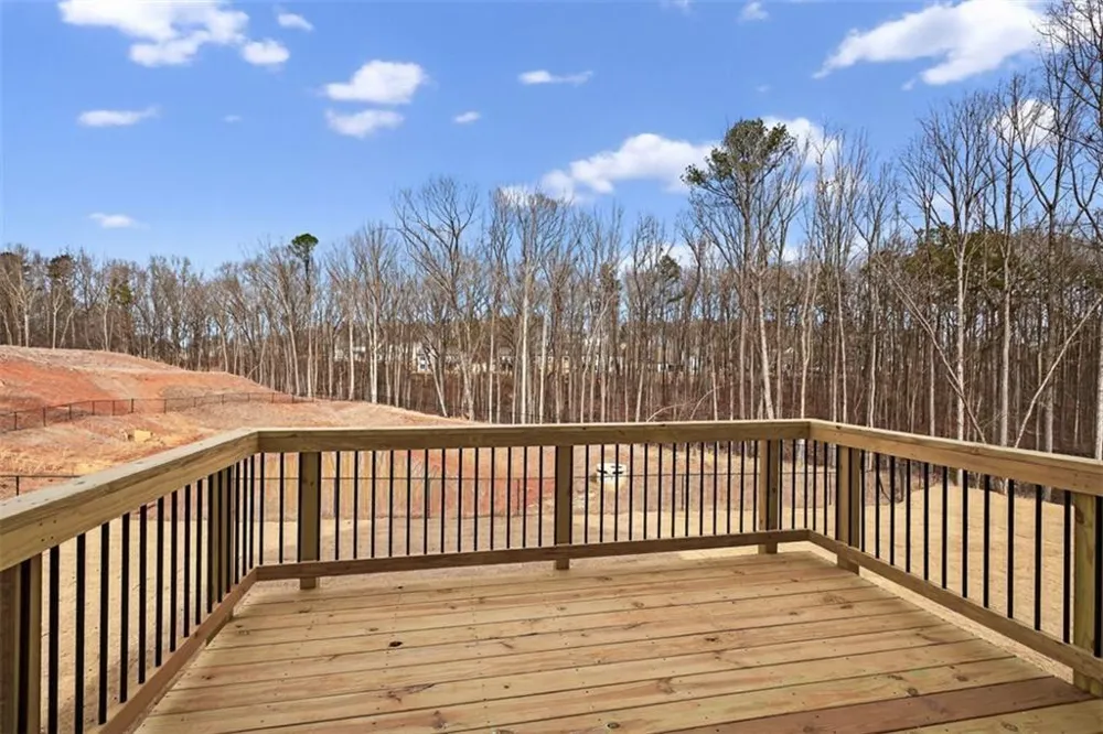 550 Grover Street Hoschton, GA 30548