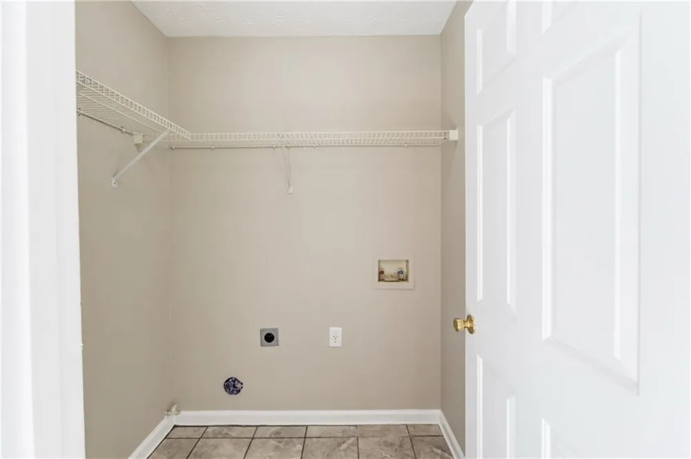 971 Sugar Oak Lane Lawrenceville, GA 30043