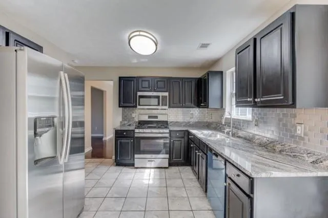 971 Sugar Oak Lane Lawrenceville, GA 30043