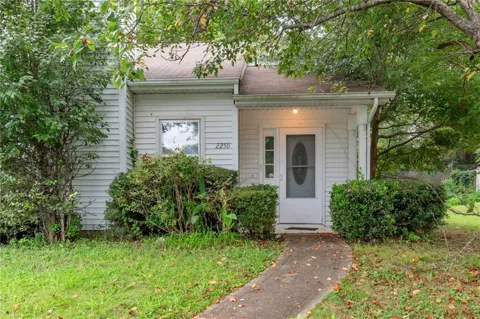 2250 Wellington Circle