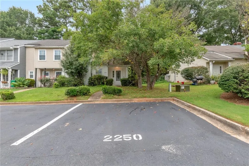 2250 Wellington Circle Lithonia, GA 30058