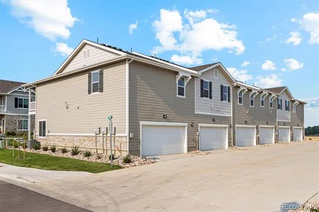 183 Robin Road Johnstown, CO 80534