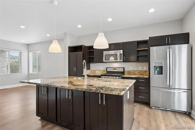 10201 Truckee Way Commerce City, CO 80022