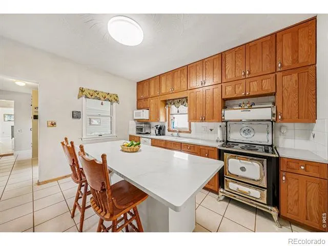 19290 County Road 37 La Salle, CO 80645