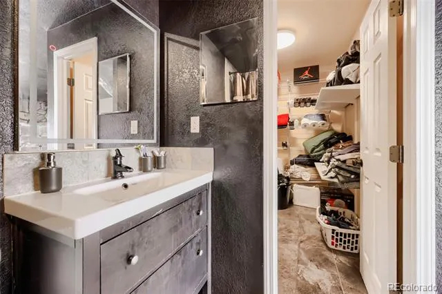 364 S Ironton Street #427 Aurora, CO 80012
