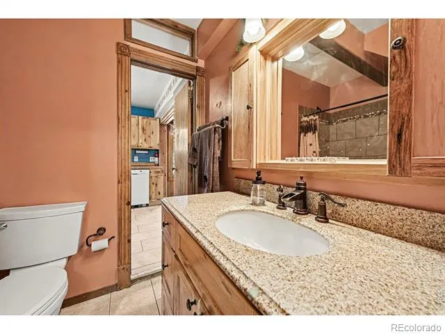 19 Pipers Canyon Rd Road Glen Haven, CO 80532