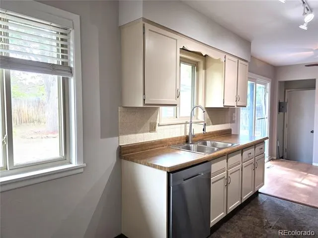 5915 Mercury Drive Fort Collins, CO 80525
