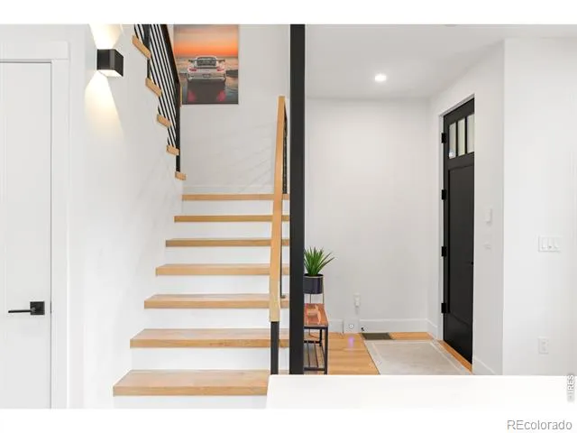 2126 Pearl Street #C Boulder, CO 80302