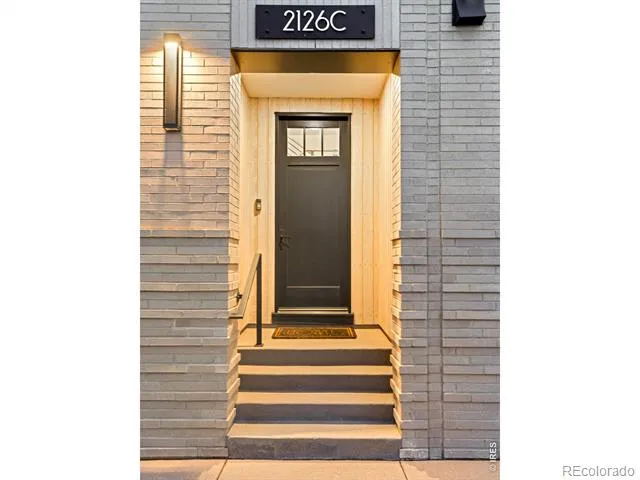 2126 Pearl Street #C Boulder, CO 80302
