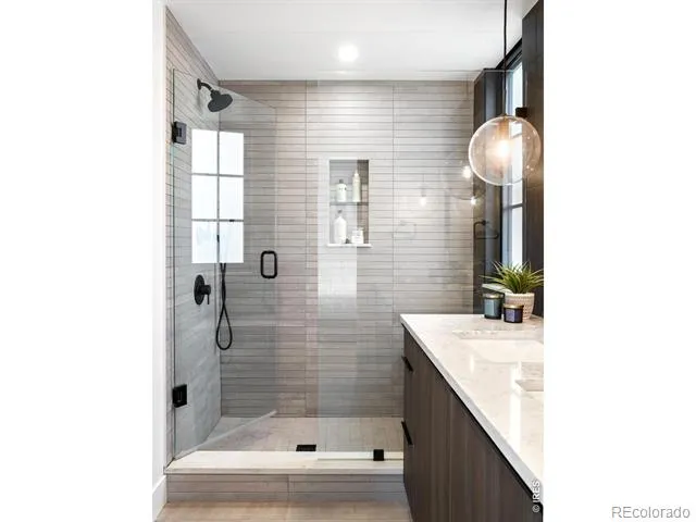 2126 Pearl Street #C Boulder, CO 80302