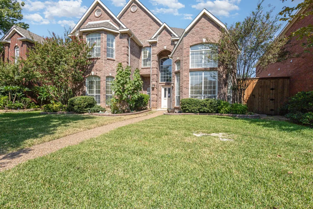 906 Beau Drive Coppell, TX 75019