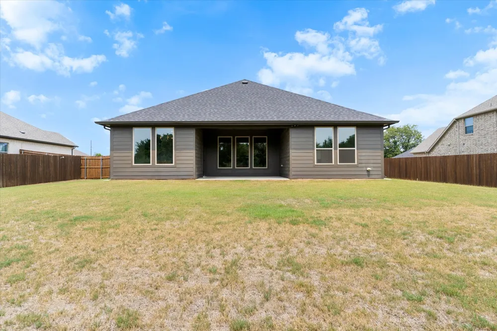 2106 Briarwood Drive Bridgeport, TX 76426