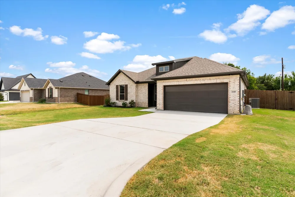 2110 Briarwood Drive Bridgeport, TX 76426