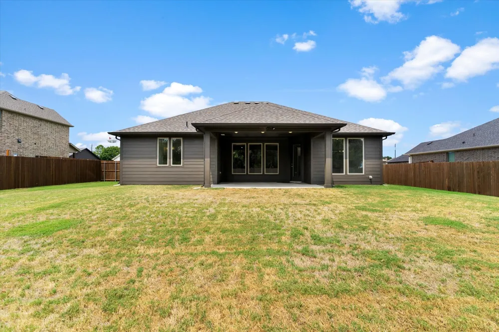 2110 Briarwood Drive Bridgeport, TX 76426
