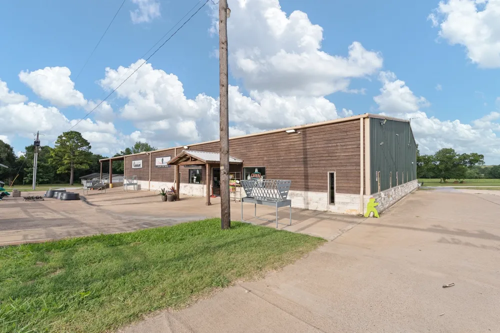 6100 S Interstate 35W W Alvarado, TX 76009