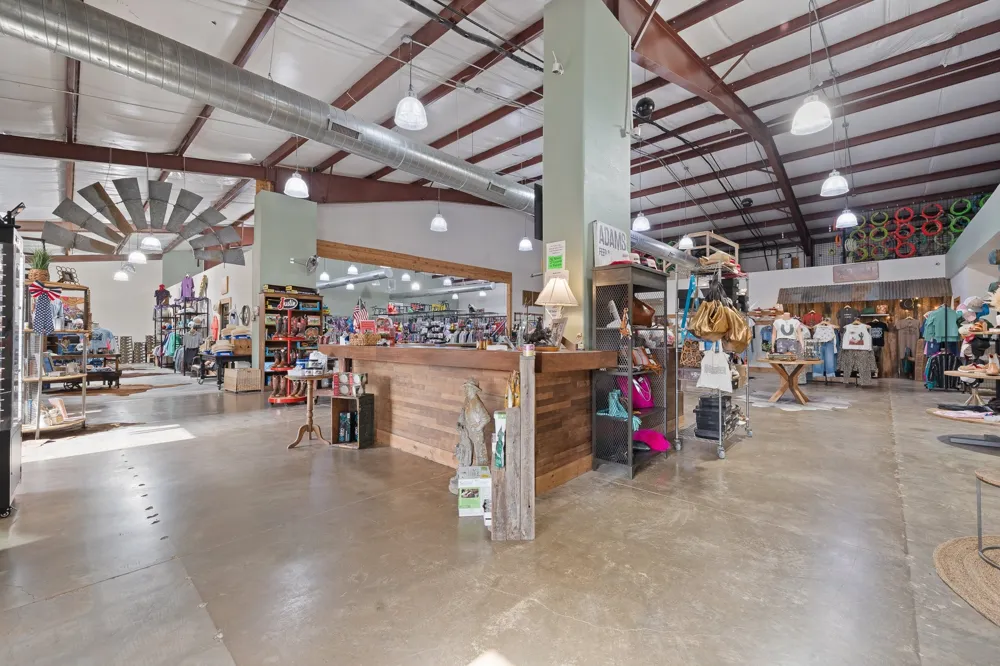 6100 S Interstate 35W W Alvarado, TX 76009