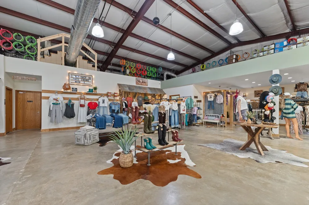 6100 S Interstate 35W W Alvarado, TX 76009