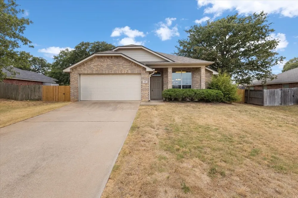 386 Molly Lane Lindale, TX 75771