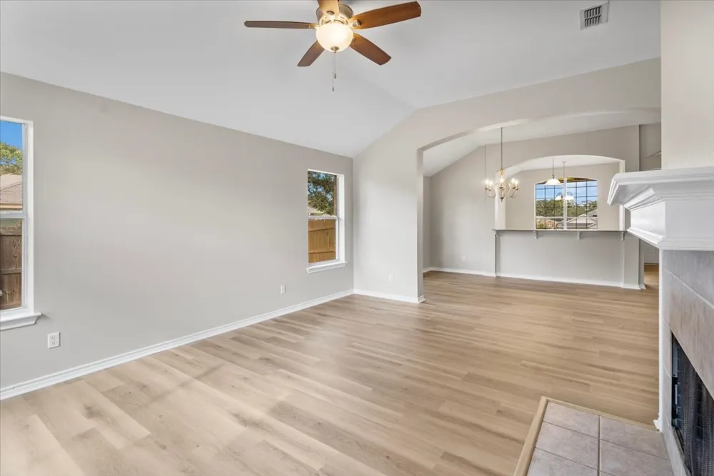 386 Molly Lane Lindale, TX 75771