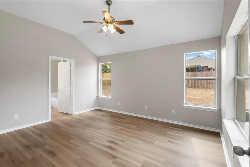 386 Molly Lane Lindale, TX 75771