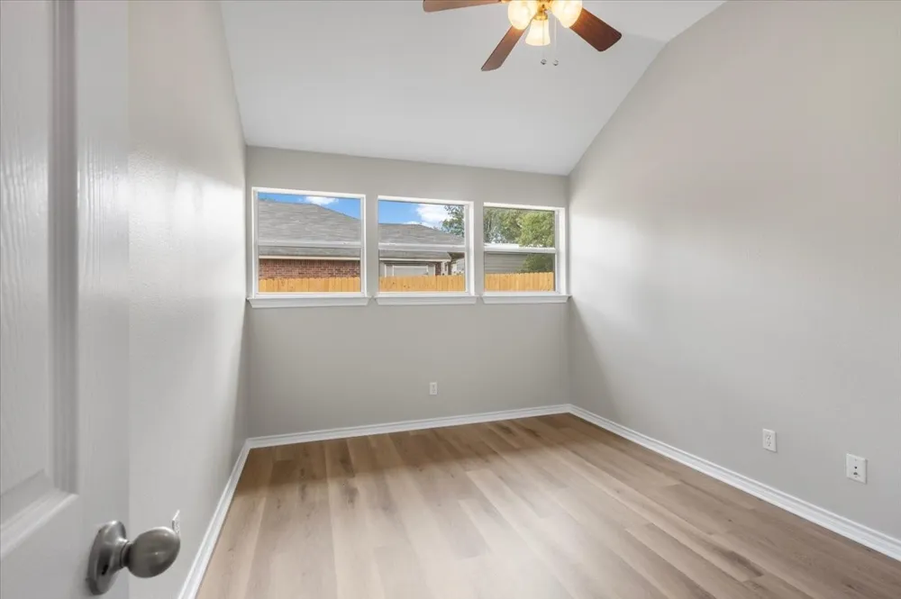 386 Molly Lane Lindale, TX 75771