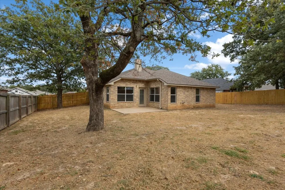 386 Molly Lane Lindale, TX 75771