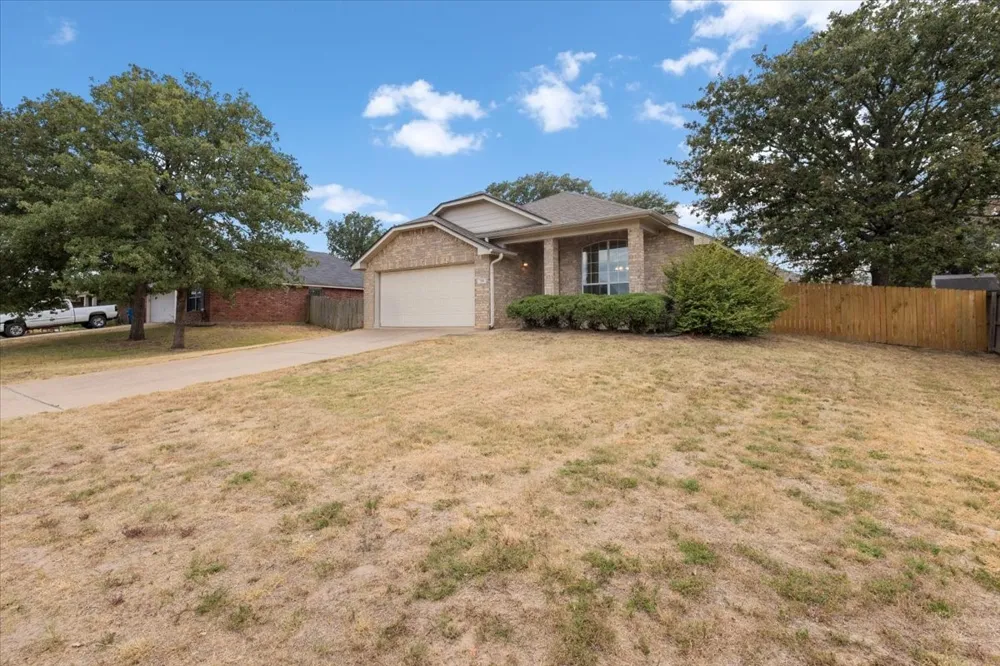 386 Molly Lane Lindale, TX 75771