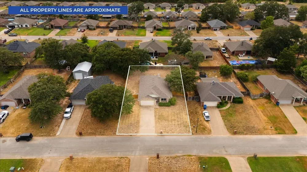 386 Molly Lane Lindale, TX 75771