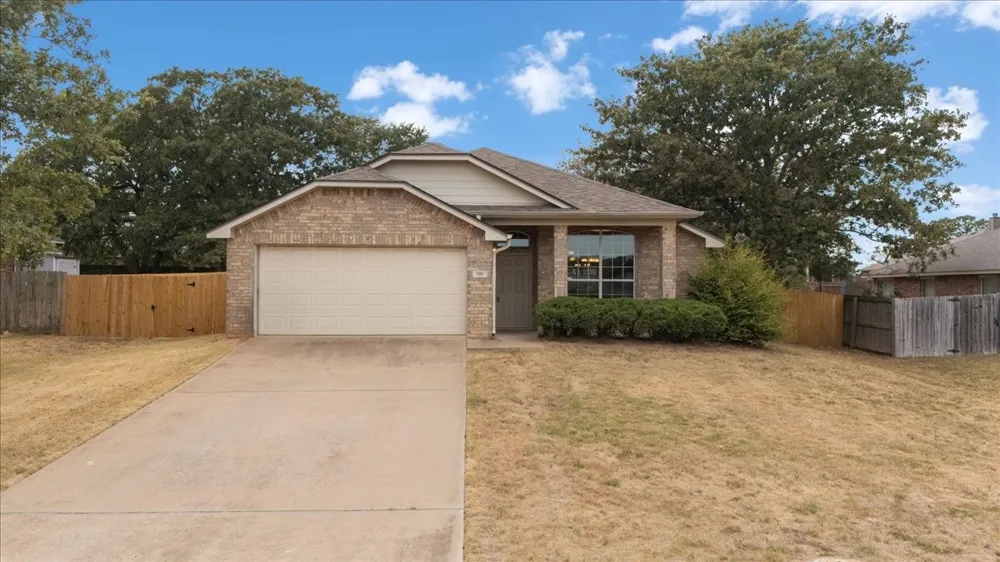 386 Molly Lane Lindale, TX 75771