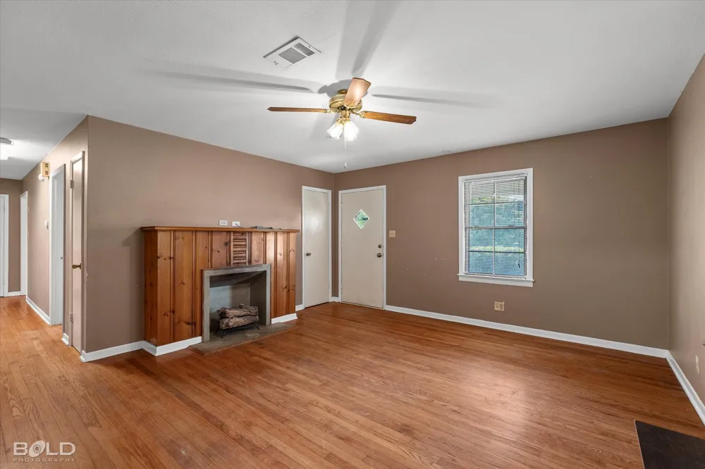 10912 Buncomb Road Bethany, LA 71007