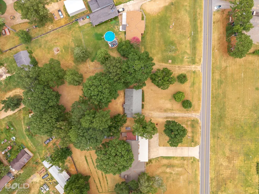 10912 Buncomb Road Bethany, LA 71007