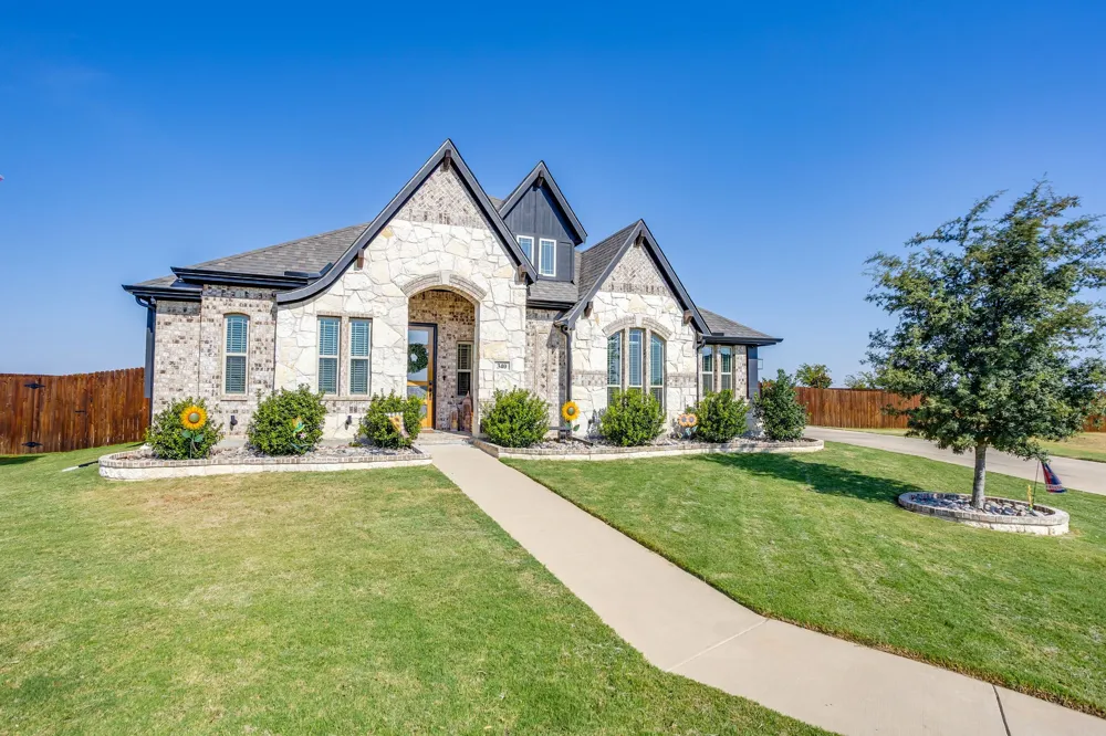 340 Trail Dust Drive Godley, TX 76044