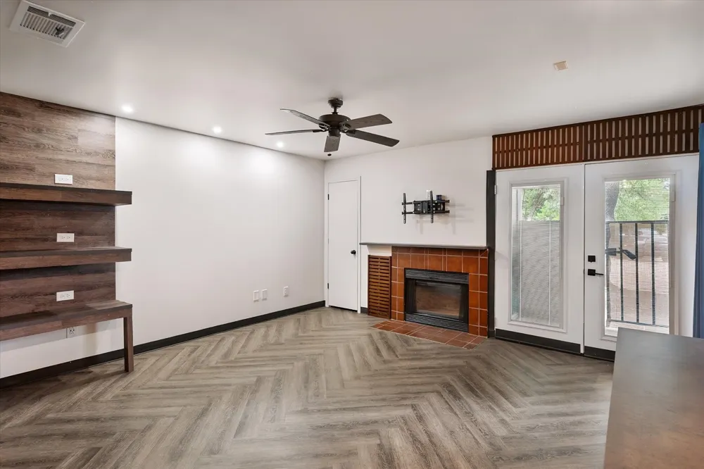 2300 Bamboo Drive #N102 Arlington, TX 76006