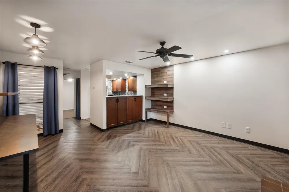 2300 Bamboo Drive #N102 Arlington, TX 76006