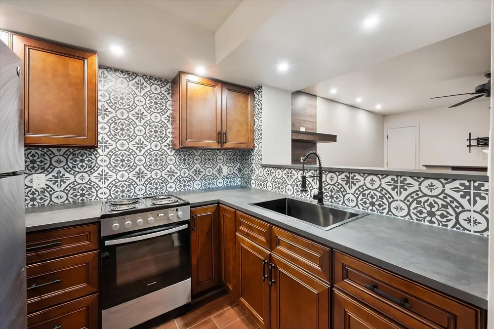 2300 Bamboo Drive #N102 Arlington, TX 76006