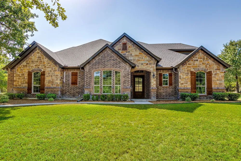 7259 Oak Creeks Court Fort Worth, TX 76135