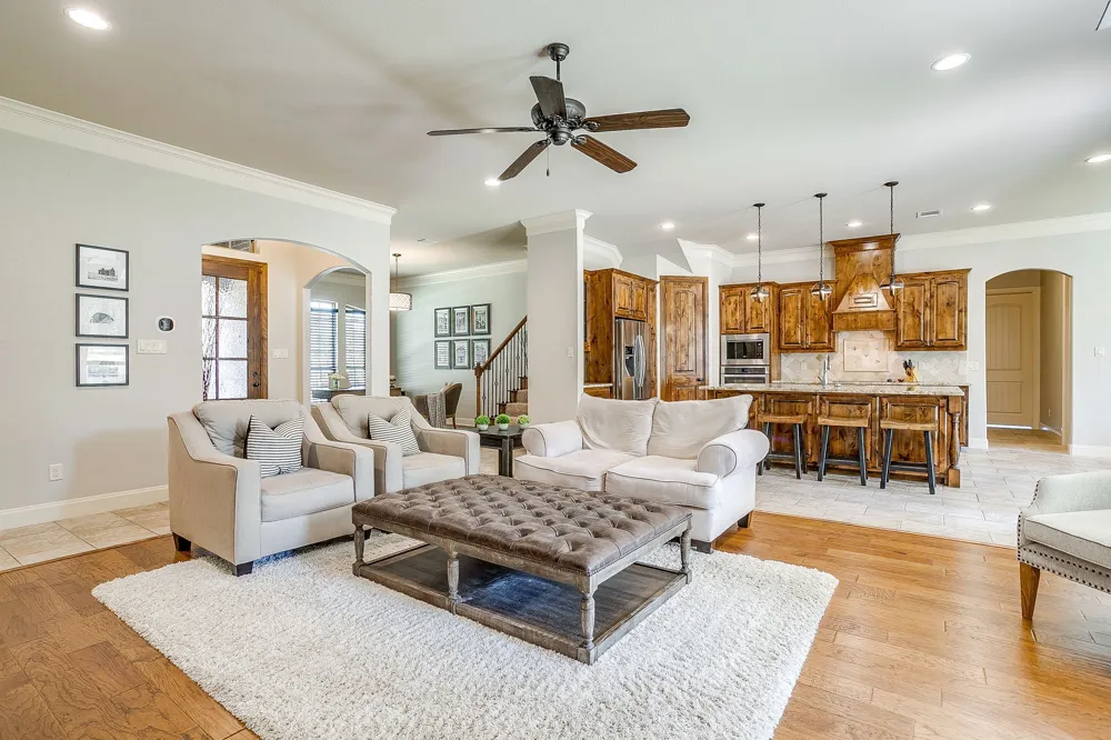 7259 Oak Creeks Court Fort Worth, TX 76135